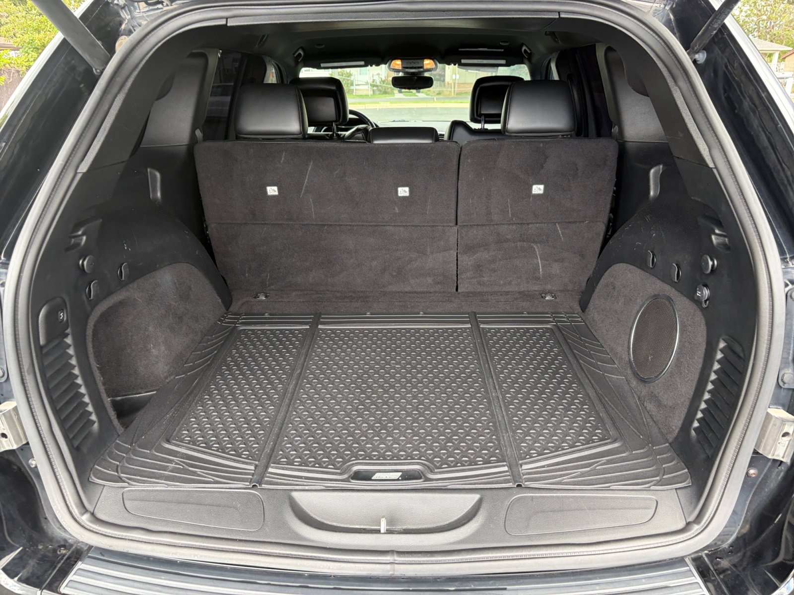 Used 2018 Jeep Grand Cherokee Altitude RWD image 26
