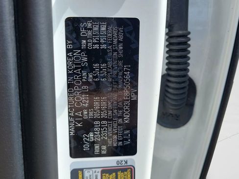 Used 2023 Kia Niro EX FWD image 28
