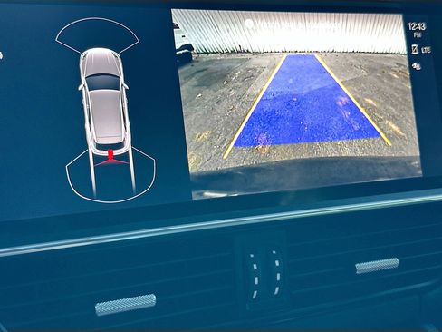 Used 2022 Porsche Cayenne image 14