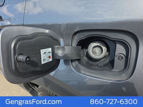 Used 2023 Ford Explorer Limited image 14