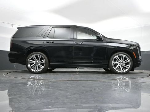Used 2025 Cadillac Escalade Sport w/ Touring Package AWD/4WD image 37