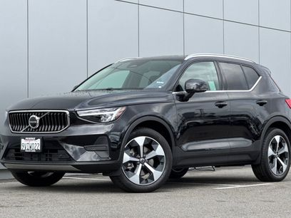 Used 2025 Volvo XC40 B5 Core w/ Protection Package Premier