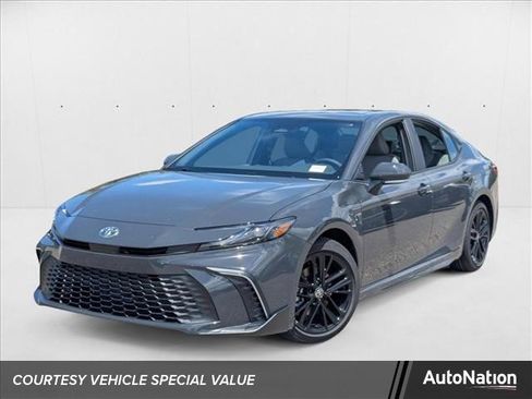New 2025 Toyota Camry SE image 1