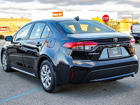 Used 2022 Toyota Corolla LE w/ Carpet Mat Package (TMS) image 7
