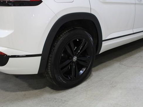 Used 2023 Volkswagen Atlas Cross Sport SEL R-Line image 28