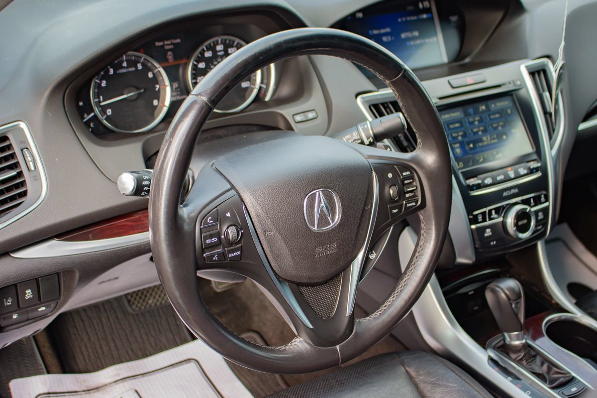Used 2015 Acura TLX w/ Technology Package FWD image 22
