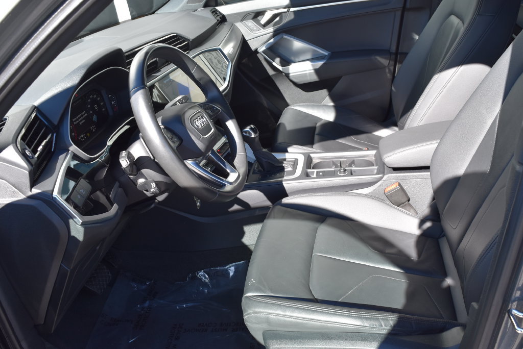Used 2025 Audi Q3 2.0T Premium AWD/4WD image 8