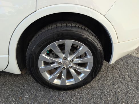 Used 2017 Buick Envision Essence image 4