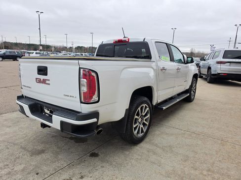 Used 2017 GMC Canyon Denali image 6