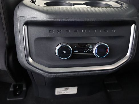 Used 2025 Ford Expedition Max Active image 37