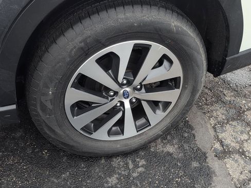 Used 2023 Subaru Outback Premium image 13