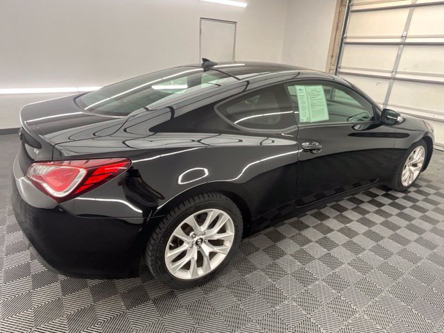 Used 2015 Hyundai Genesis 3.8 RWD image 22