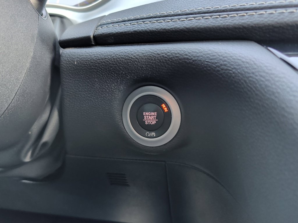 Used 2022 Chrysler Pacifica Touring-L w/ Uconnect Theater Family Group AWD/4WD image 25