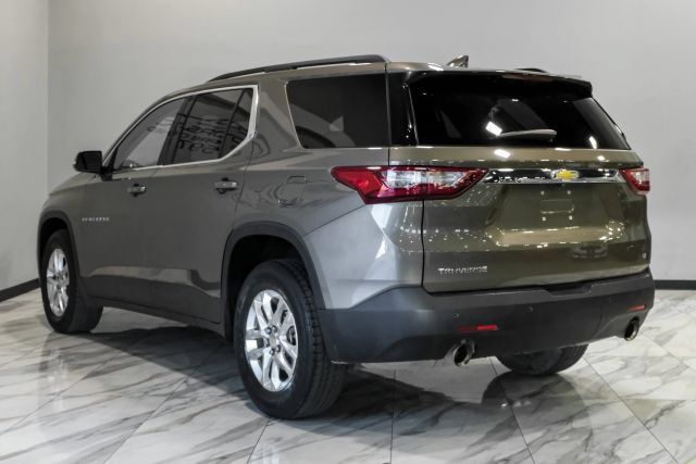 Used 2020 Chevrolet Traverse LT FWD image 12
