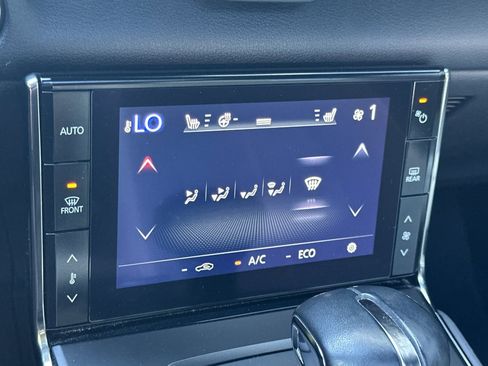 Used 2023 MAZDA MX-30 Electric w/ Premium Plus Pkg image 26