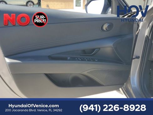 Certified 2025 Hyundai Elantra Sport FWD image 23