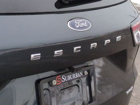 Used 2022 Ford Escape SEL image 13