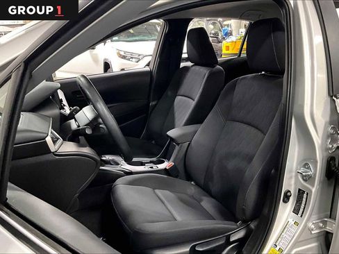 Used 2025 Toyota Corolla LE image 8