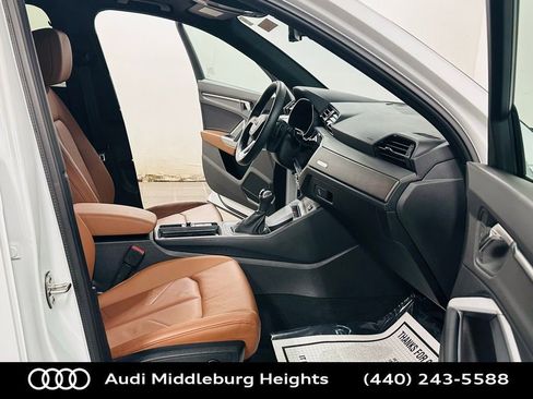 Certified 2023 Audi Q3 2.0T Premium w/ Convenience Package image 10