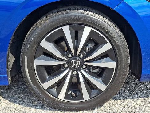 Used 2023 Honda Civic EX image 8