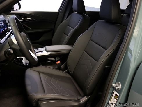 Used 2025 BMW X1 xDrive28i w/ Technology Package image 10