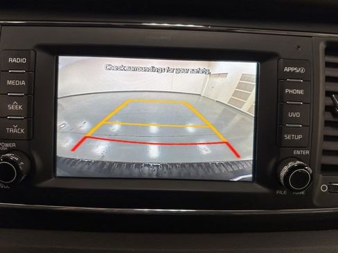 Used 2018 Kia Sedona LX w/ LX Essentials Premium Package image 36