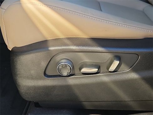 Used 2025 Cadillac XT4 Premium Luxury w/ Cold Weather Package image 16
