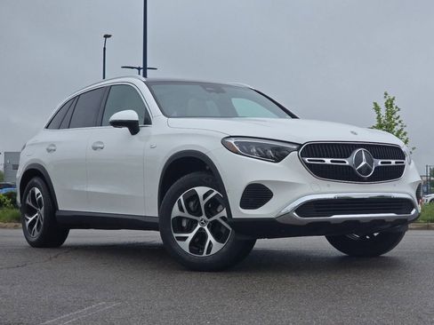 Certified 2025 Mercedes-Benz GLC 350e 4MATIC image 2