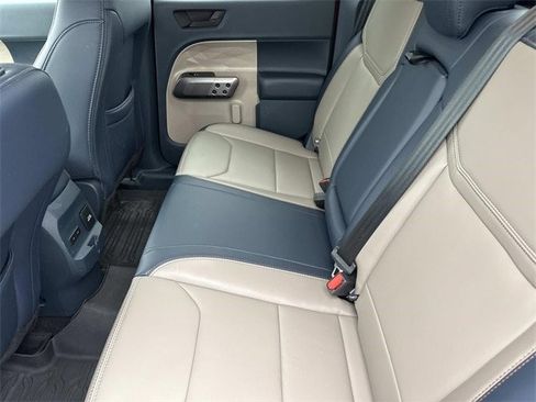 Certified 2025 Ford Maverick Lariat w/ 4K Tow Package image 18