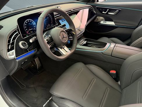 New 2026 Mercedes-Benz E 53 AMG e 4MATIC Sedan image 3