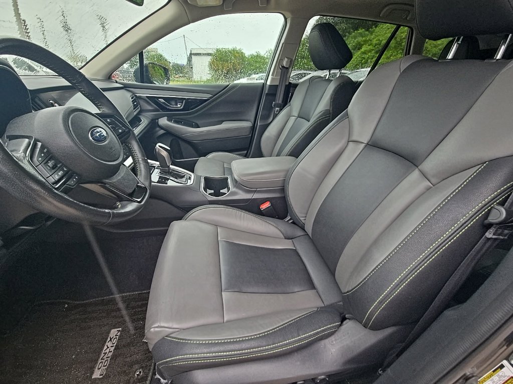 Used 2025 Subaru Outback Onyx Edition AWD/4WD image 4
