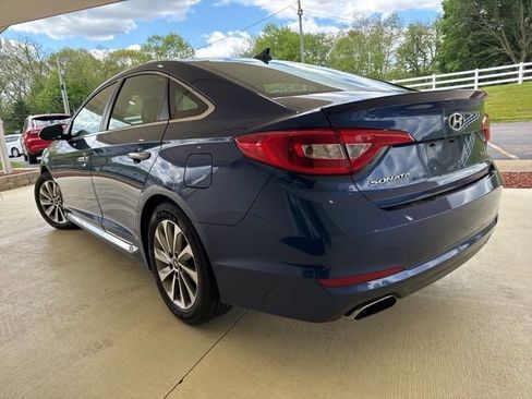 Used 2016 Hyundai Sonata Sport w/ Option Group 02 FWD image 2