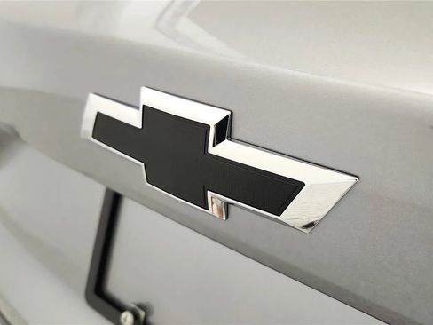 New 2026 Chevrolet Trax RS w/ Driver Confidence Package FWD image 16