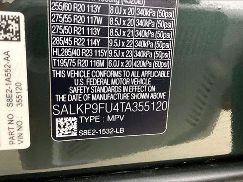 New 2026 Land Rover Range Rover SE image 8