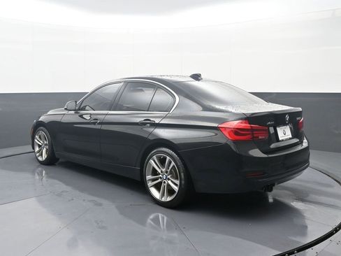 Used 2017 BMW 330i xDrive Sedan image 5