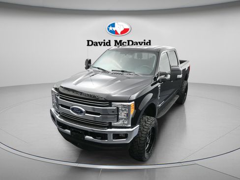 Used 2017 Ford F250 Lariat w/ Lariat Value Package AWD/4WD image 41