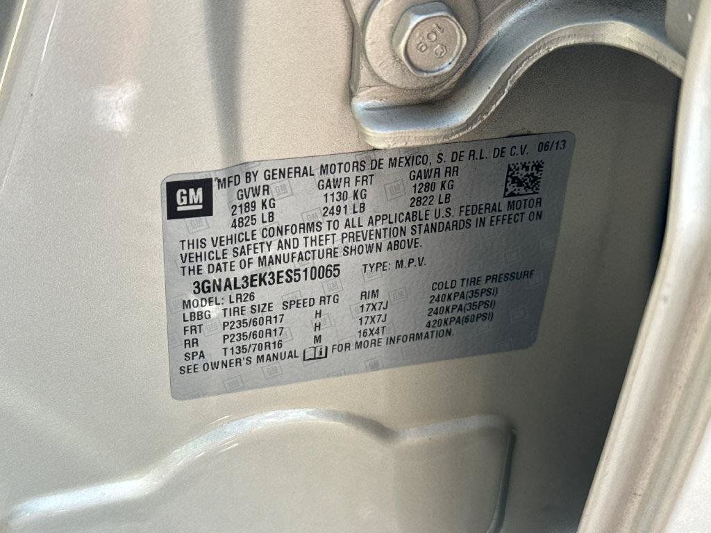 Used 2014 Chevrolet Captiva Sport LT FWD image 25