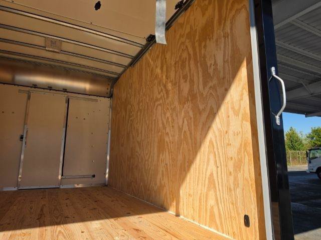 Used 2024 Mercedes-Benz Sprinter 3500 image 35