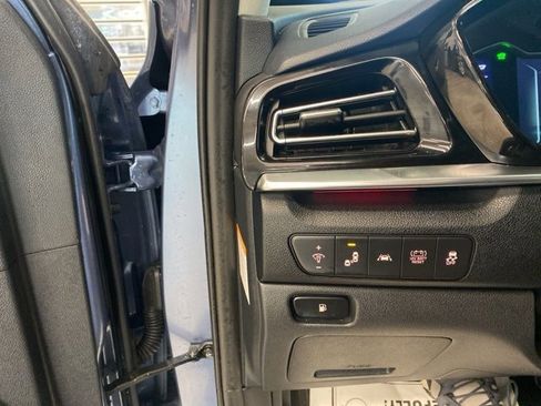 Used 2020 Kia Niro EX Premium image 13