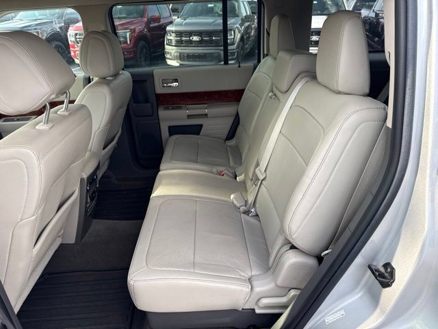 Used 2012 Ford Flex Limited FWD image 22