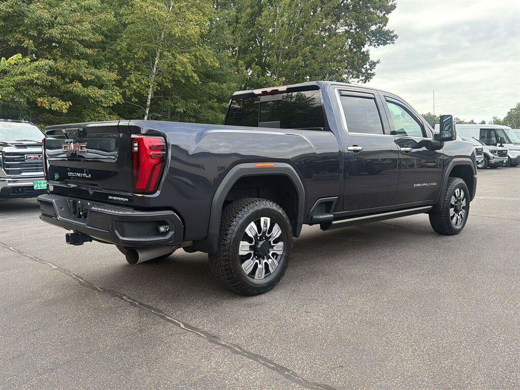 Certified 2024 GMC Sierra 3500 Denali AWD/4WD image 5