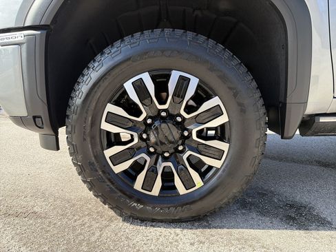 New 2026 GMC Sierra 2500 Denali Ultimate w/ Max Trailering Package image 14