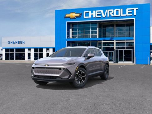 New 2026 Chevrolet Equinox EV LT image 8