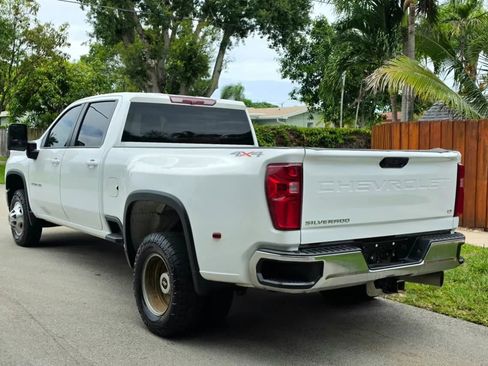 Used 2022 Chevrolet Silverado 3500 LT w/ Convenience Package AWD/4WD image 10