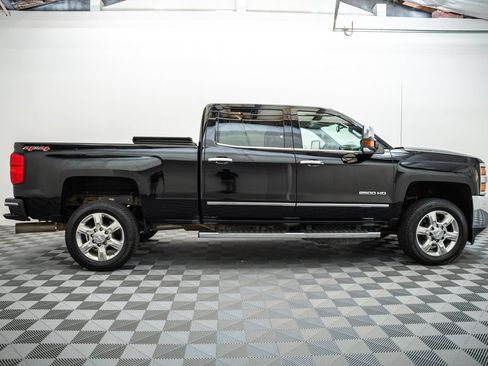 Used 2017 Chevrolet Silverado 2500 LTZ w/ Duramax Plus Package AWD/4WD image 4