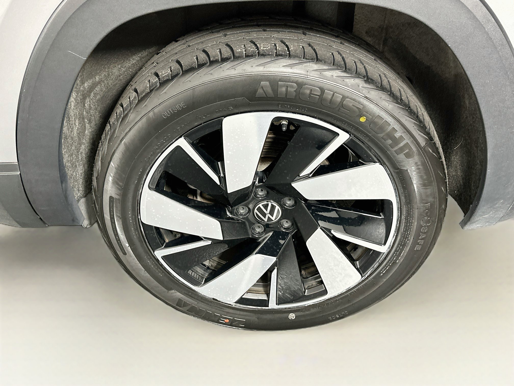 Used 2026 Volkswagen Atlas Cross Sport SE FWD image 11