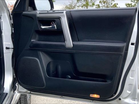 Used 2020 Toyota 4Runner Limited image 22