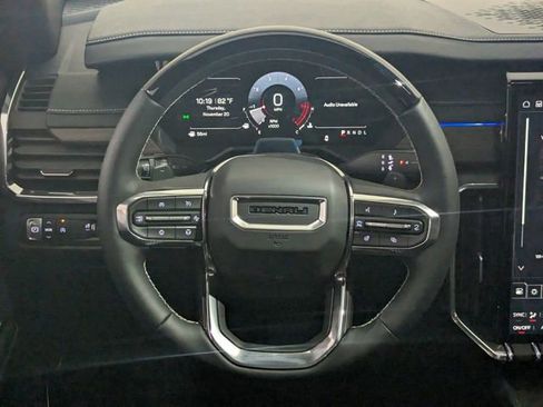 New 2026 GMC Acadia Denali w/ Super Cruise Package image 9