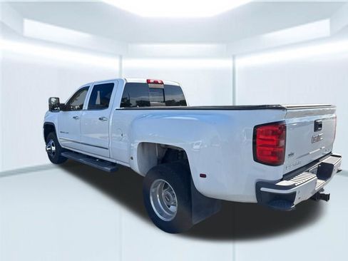 Used 2015 GMC Sierra 3500 Denali w/ Duramax Plus Package AWD/4WD image 5