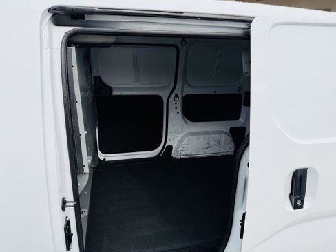 Used 2021 Nissan NV200 S image 10